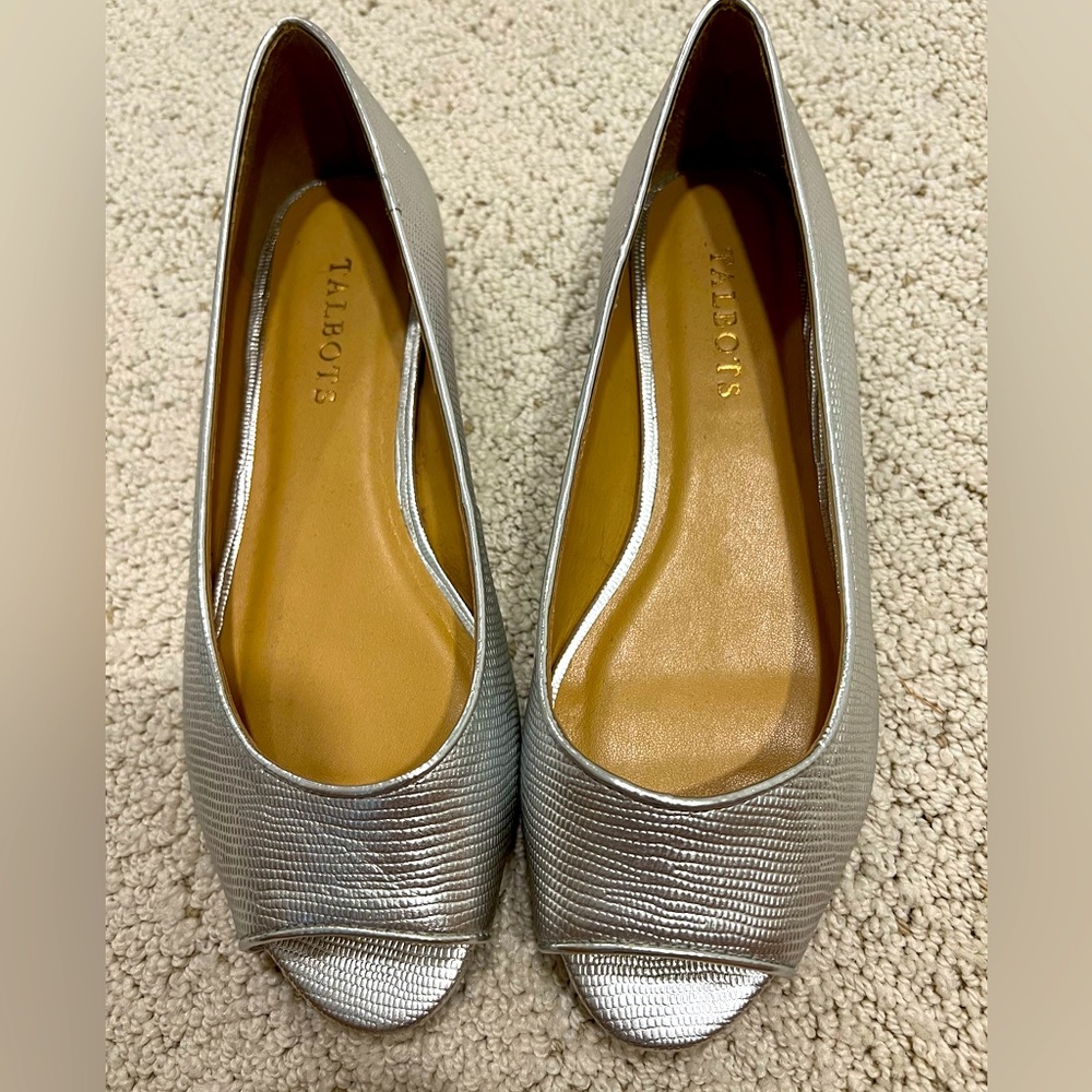 Talbots peep toe size 8 flats